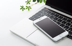 パソコン・スマートフォン